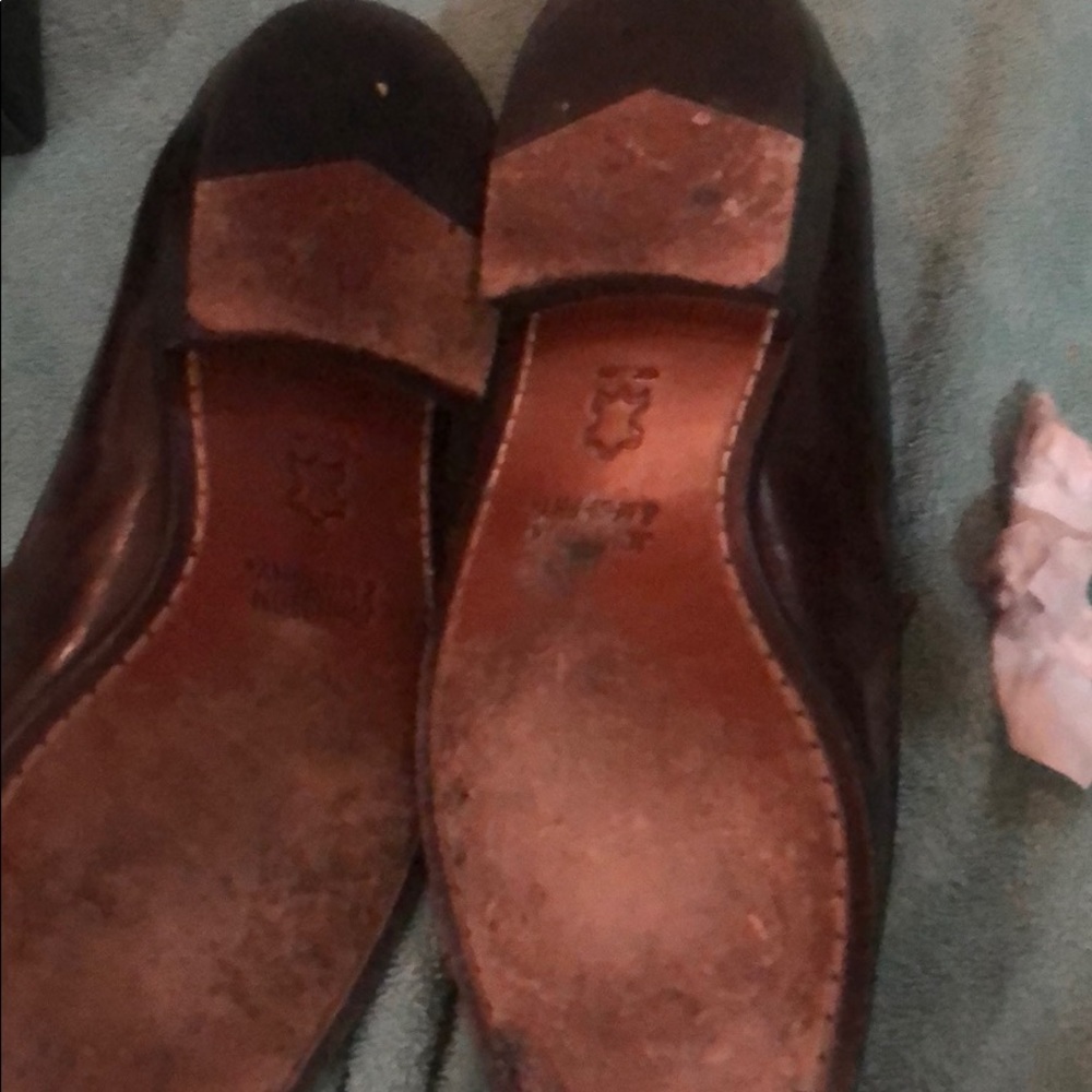 Shoes 10.5 - Picture 3 of 5